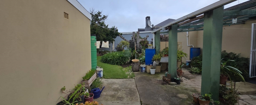 5 Bedroom Property for Sale in Riviersonderend Western Cape